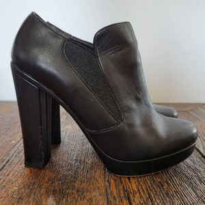 Paco Gil Black Leather Ankle Boots Booties